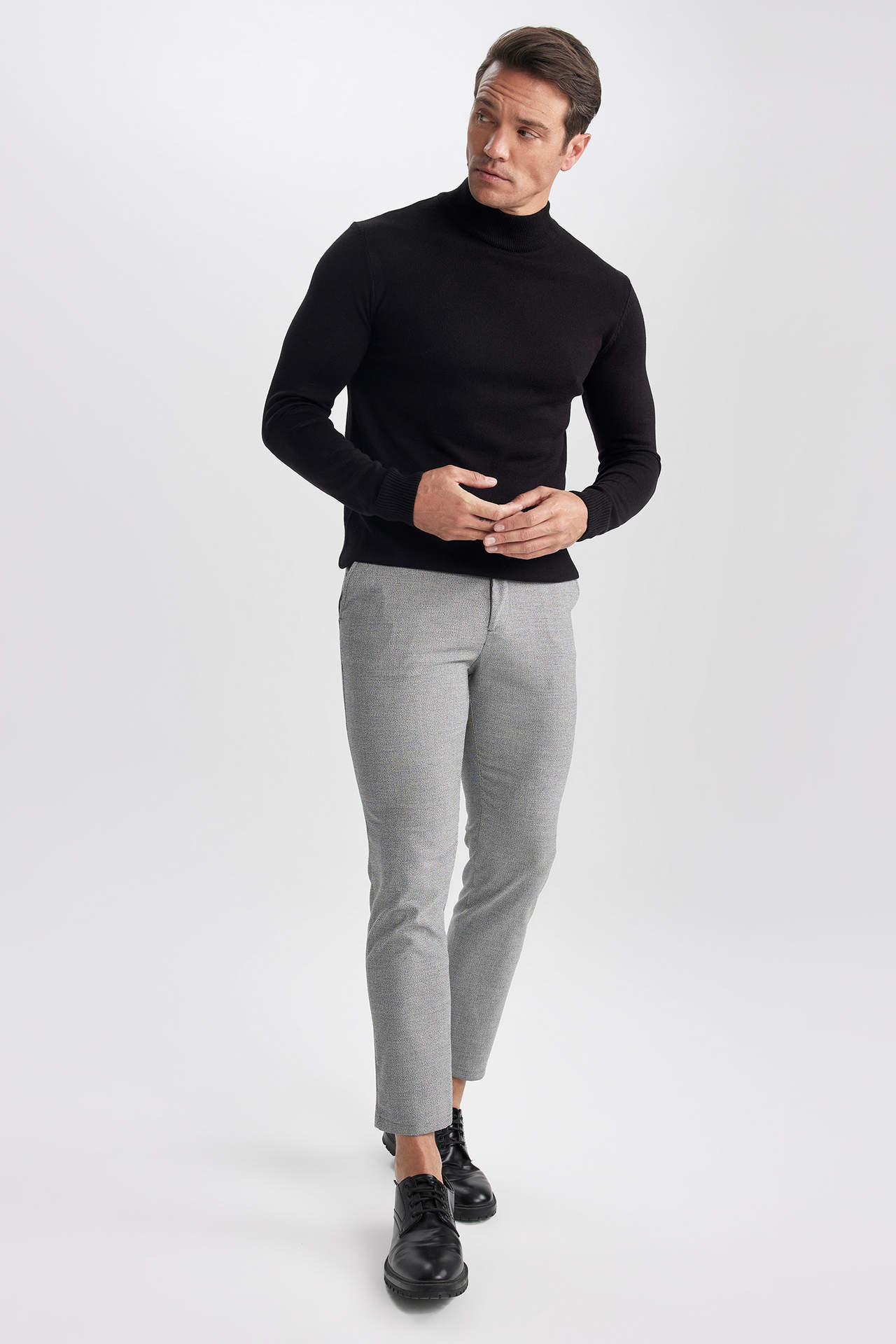 DEFACTO Tailored Regular Fit Trousers