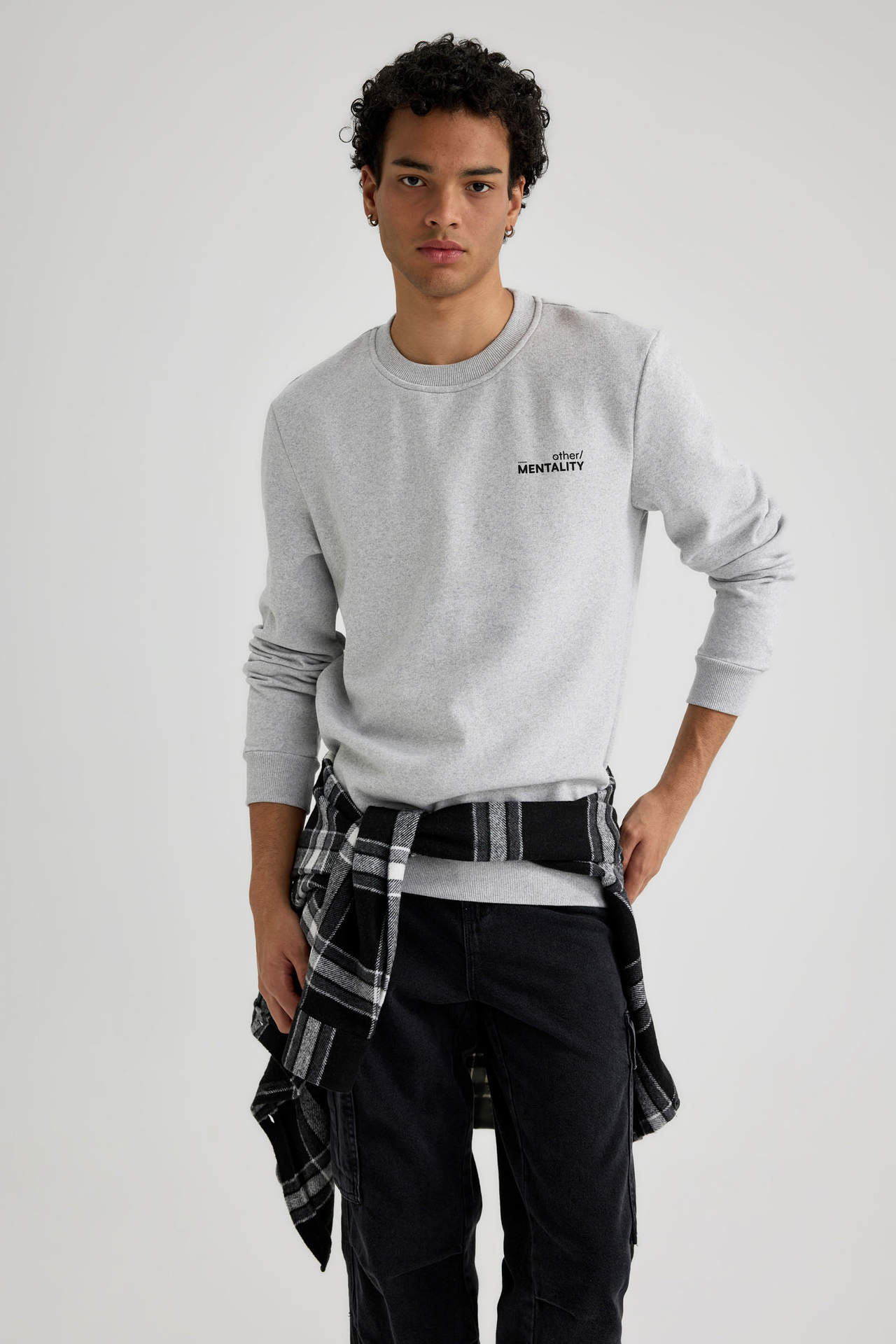 DEFACTO Slim Fit Printed Sweatshirt