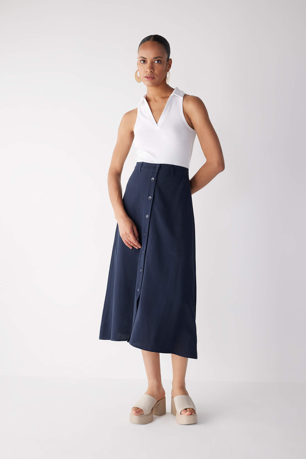 Levně DEFACTO Normal Waist Lined Linen Blend Midi Skirt