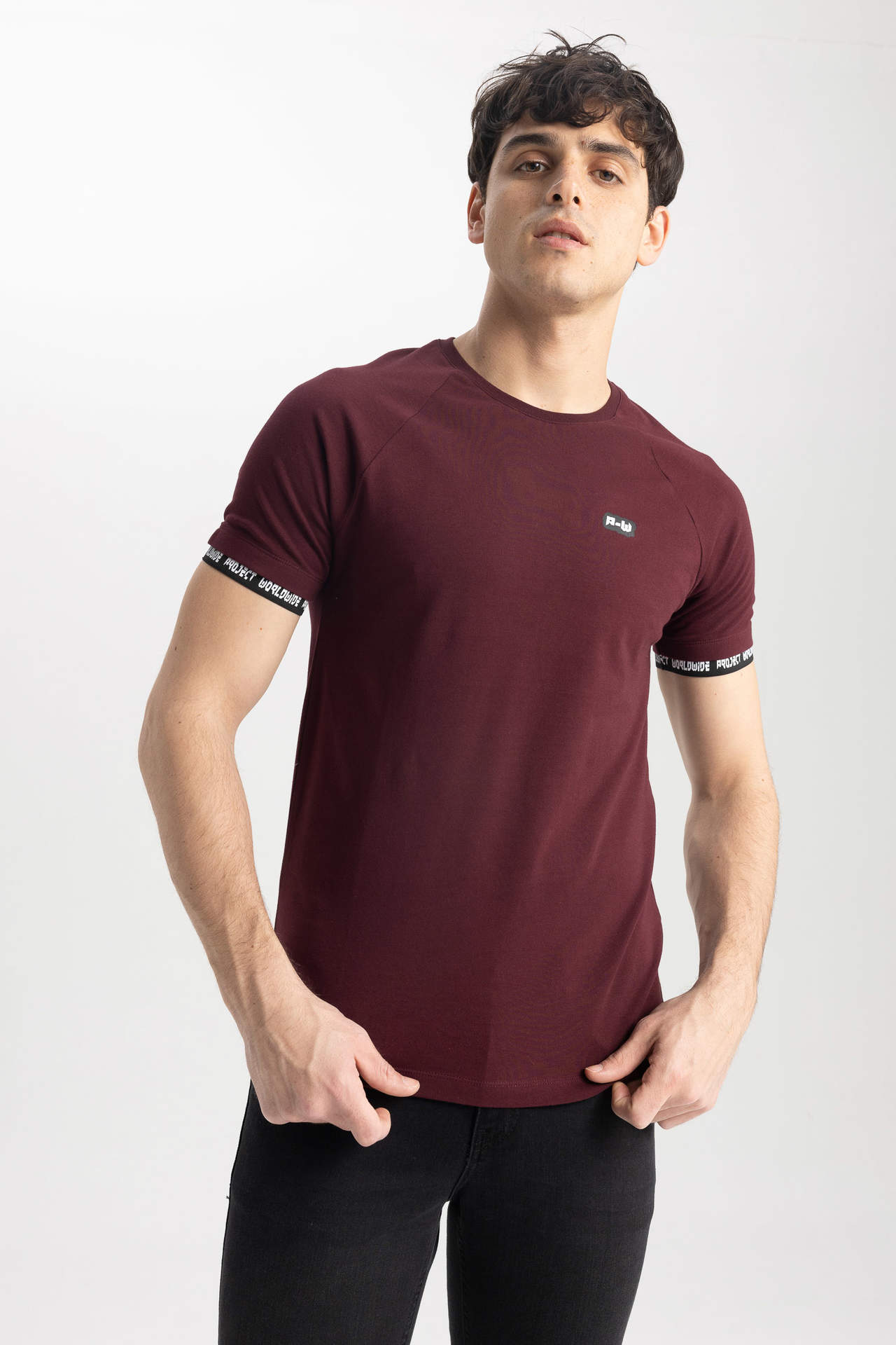 DEFACTO Muscle Fit Crew Neck Printed T-Shirt