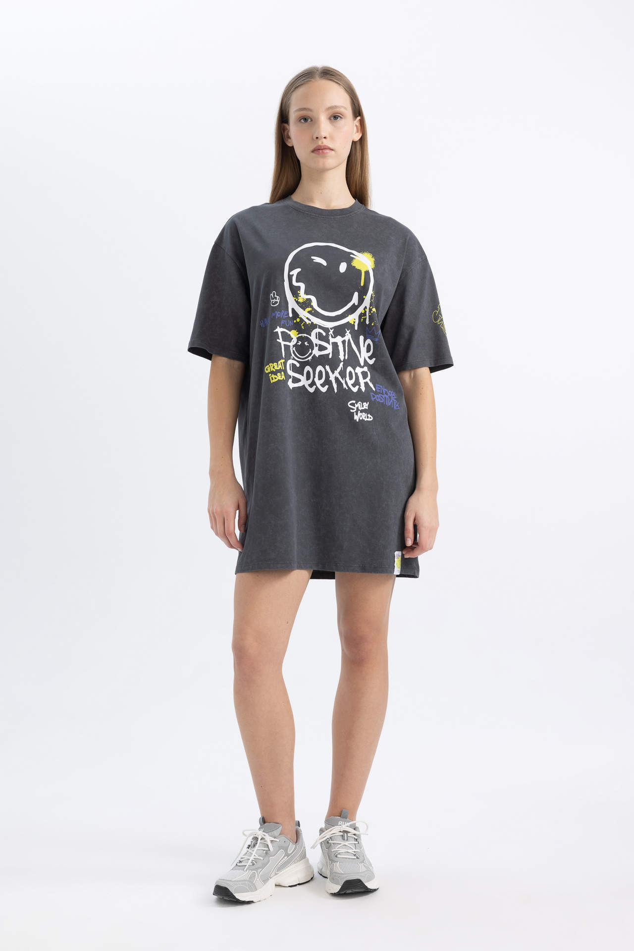 DEFACTO Crew Neck Smiley Licence Mini Short Sleeve Knitted Dress