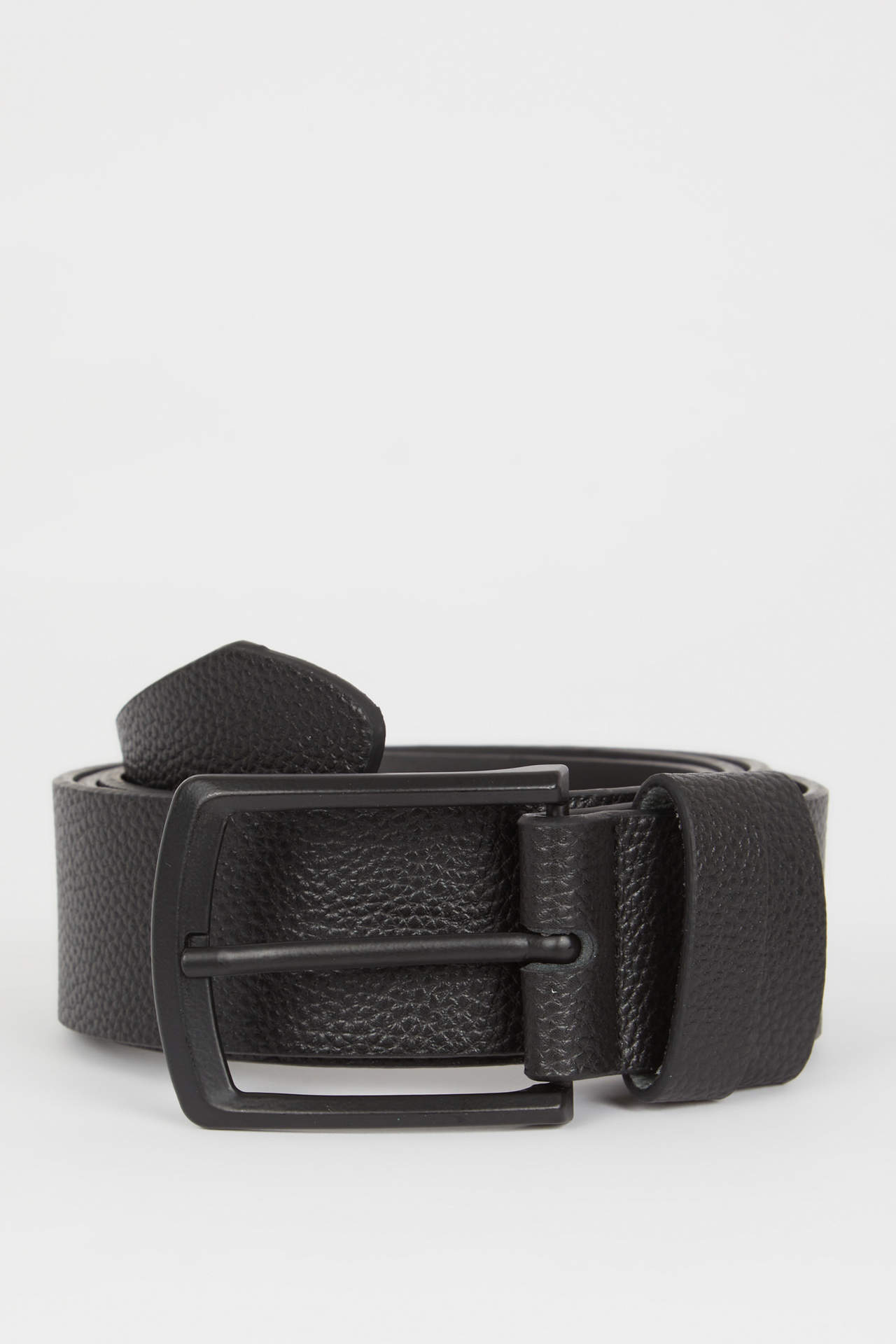 DEFACTO Men's Rectangle Buckle Faux Leather Classic Belt
