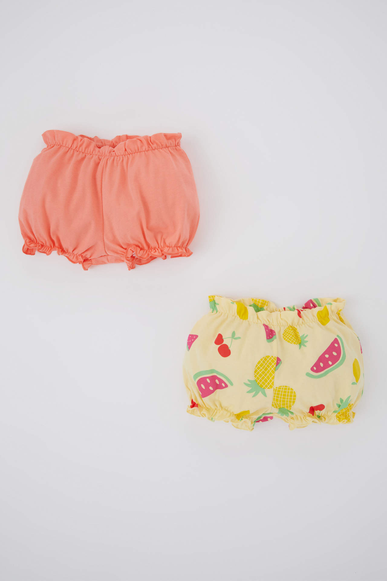 Levně DEFACTO Baby Girl Fruit Patterned Combed Cotton 2-Pack Shorts