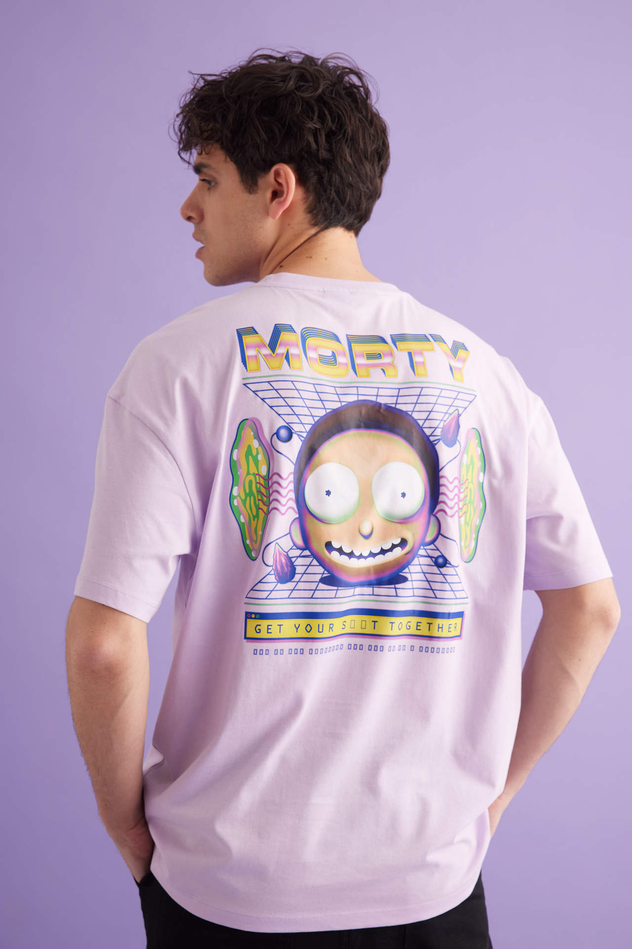 Levně DEFACTO Rick and Morty Licensed Comfort Fit Crew Neck Printed T-Shirt