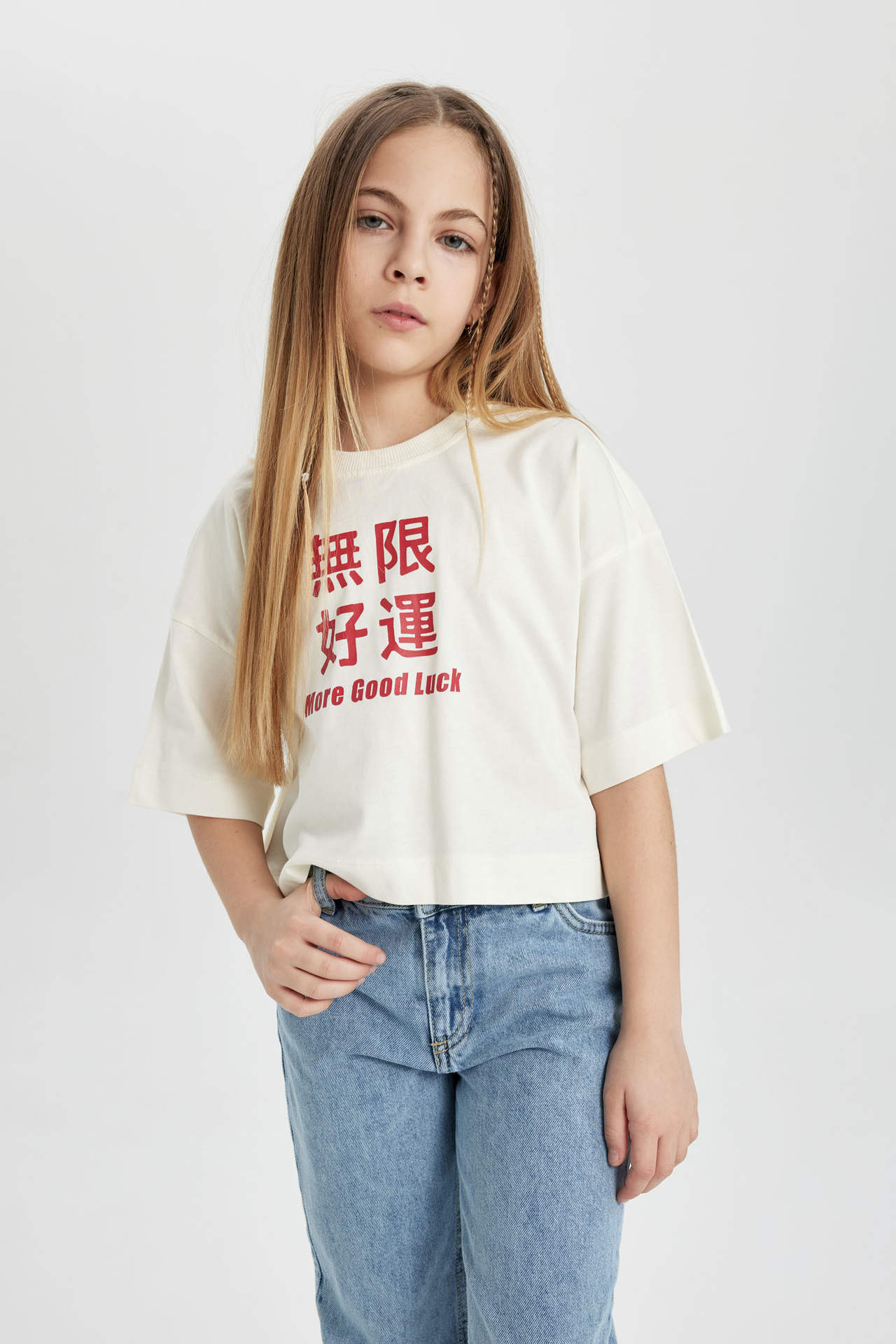 Levně DEFACTO Girl Printed Short Sleeve Crop T-Shirt