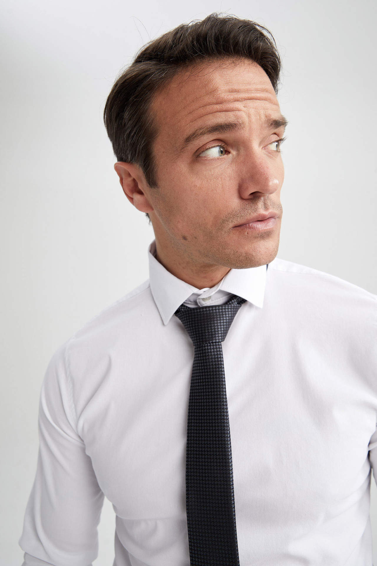 DEFACTO Patterned Tie