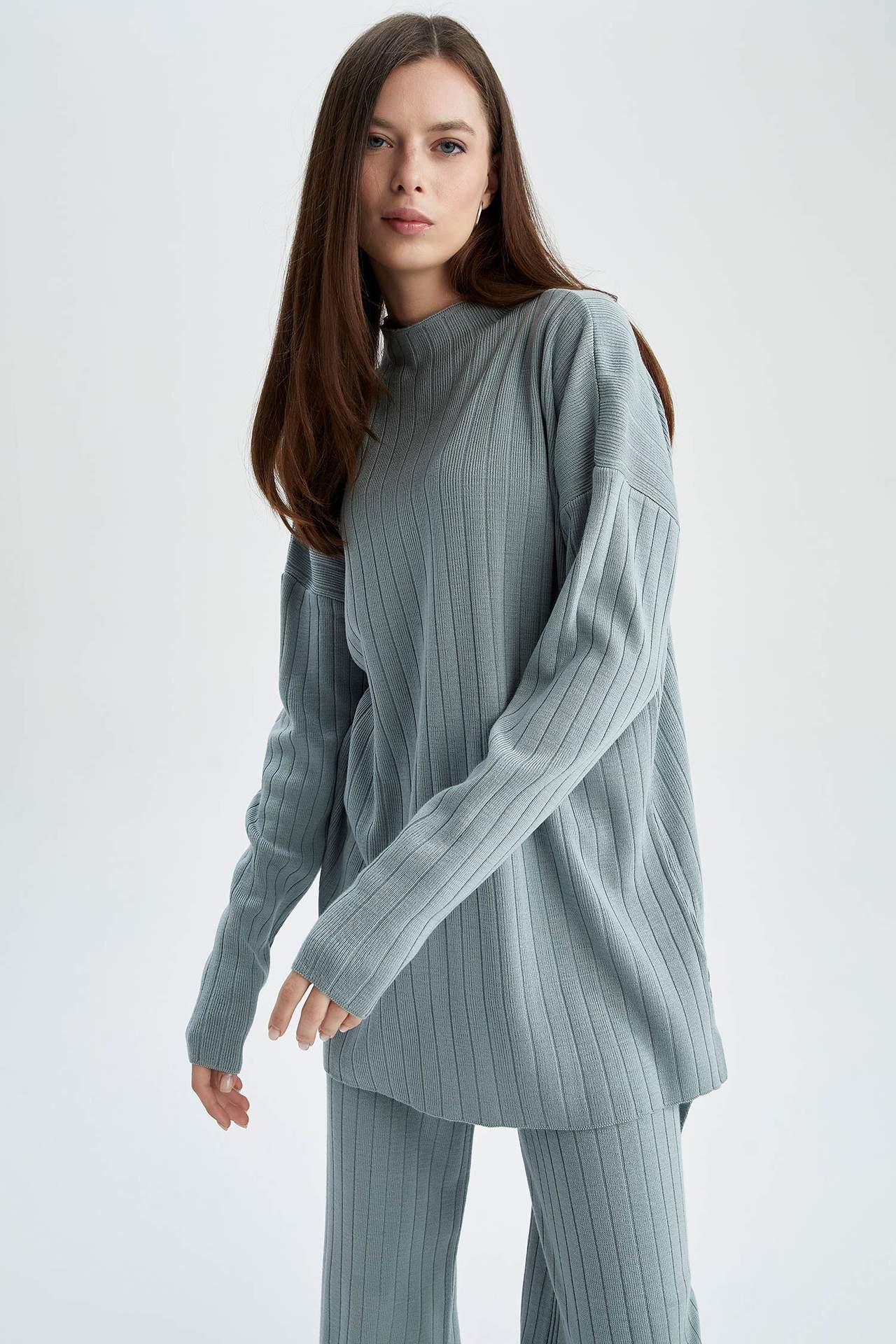 DEFACTO Regular Comfort Fit Crew Neck Tunic
