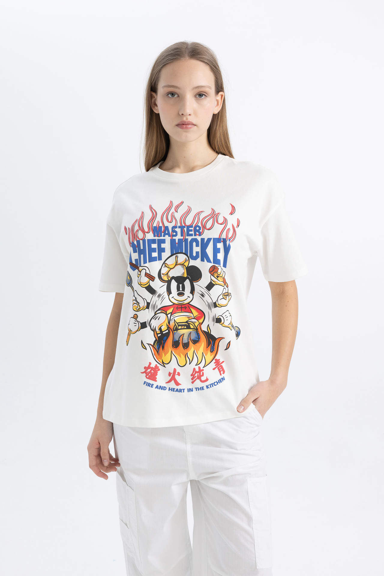 Levně DEFACTO Oversize Fit Mickey & Minnie Licensed Crew Neck Printed Short Sleeve T-Shirt