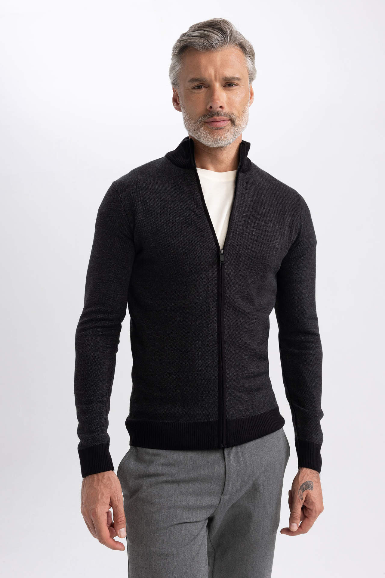 Levně DEFACTO Standard Fit Half Turtleneck Knitwear Cardigan