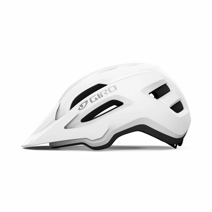 Cyklistická helma Giro   Fixture II Mat White/Titanium