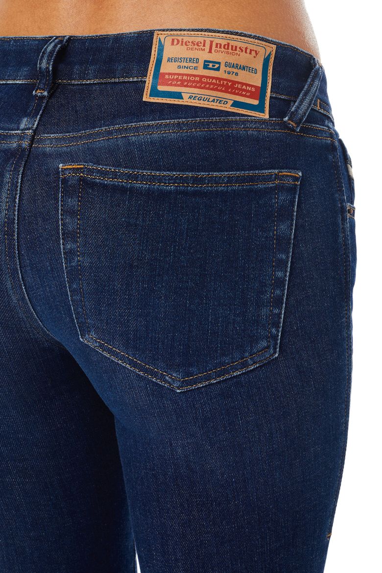 Diesel Jeans - 2018 SLANDY-LOW L.32 TROU blue
