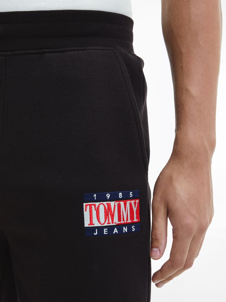 Tommy Jeans Sweatpants - TJM TIMELESS TOMMY 1 SWEATPANT black