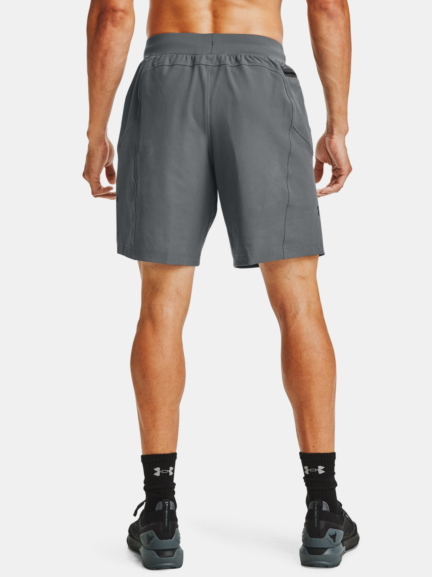 Pantaloni scurti pentru barbati Under Armour - gri