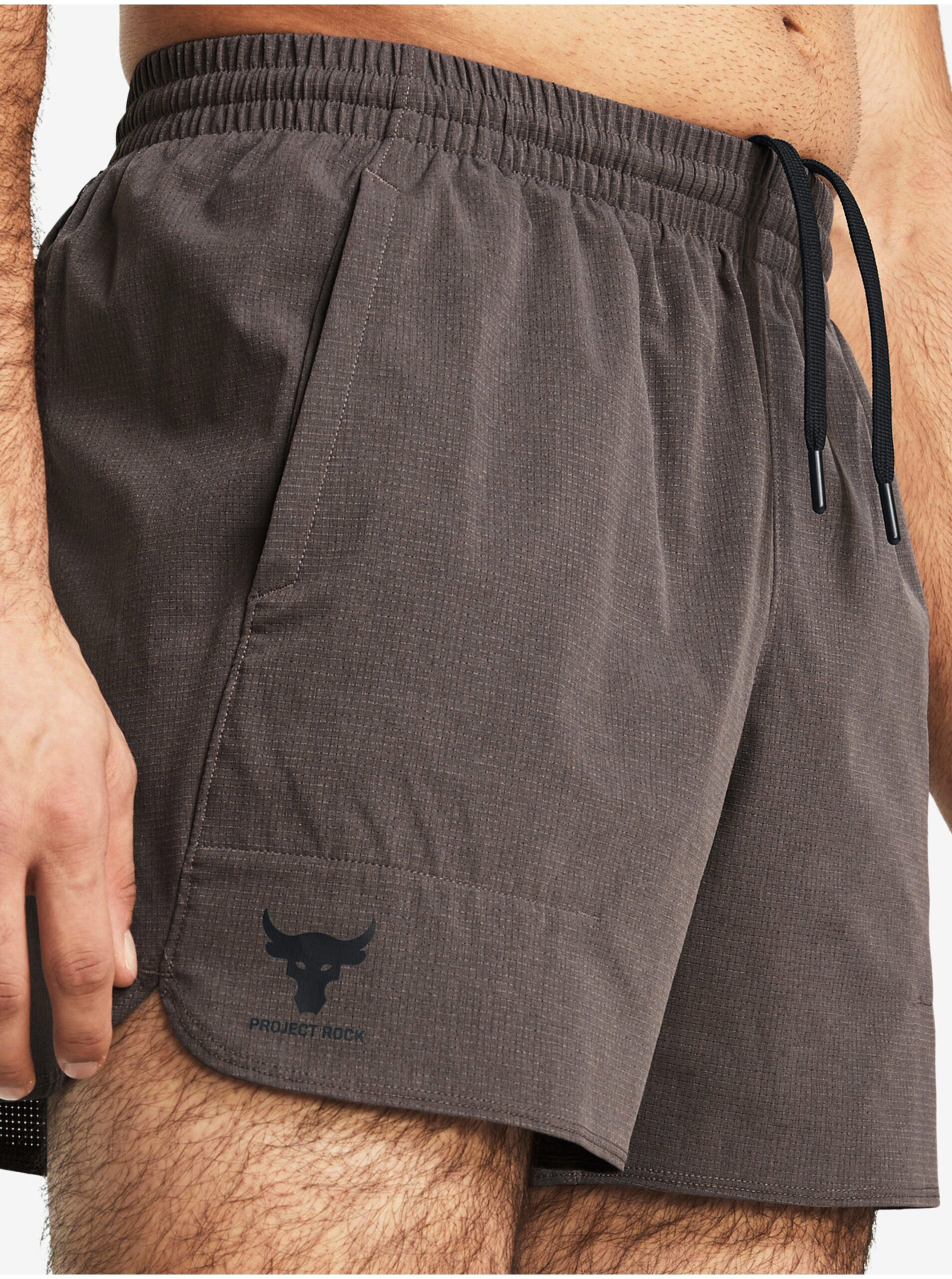 Pantaloni scurti pentru barbati Under Armour - maro inchis