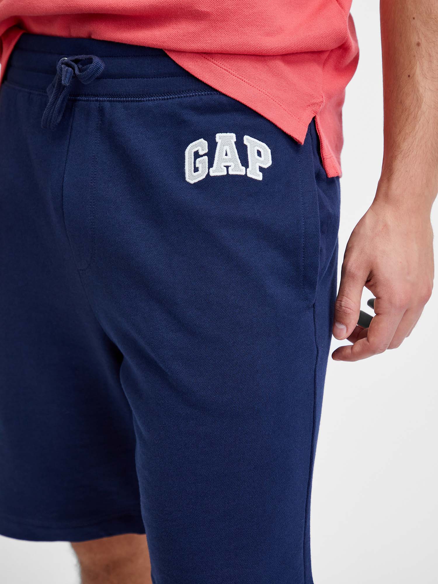 Pantaloni scurti pentru barbati GAP