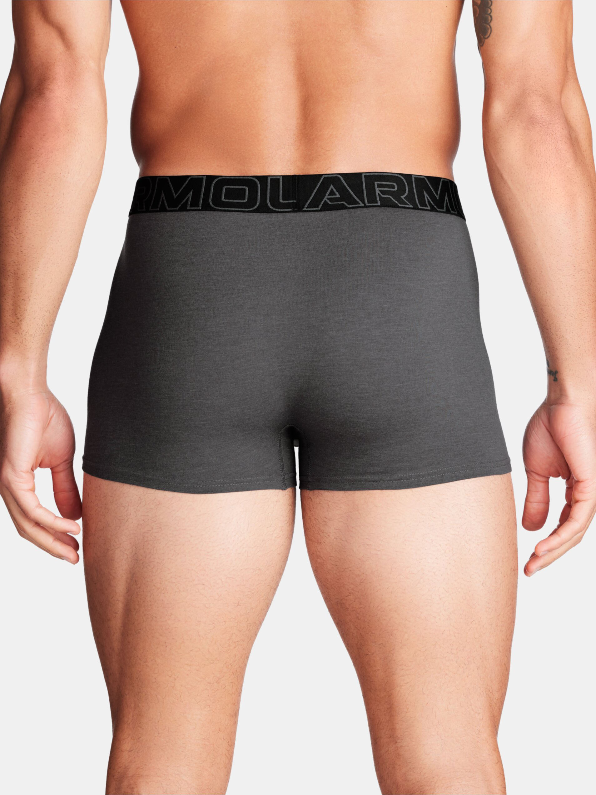 Súprava troch pánskych boxeriek v čiernej, červenej a šedej farbe Under Armour UA Performance Cotton 3in