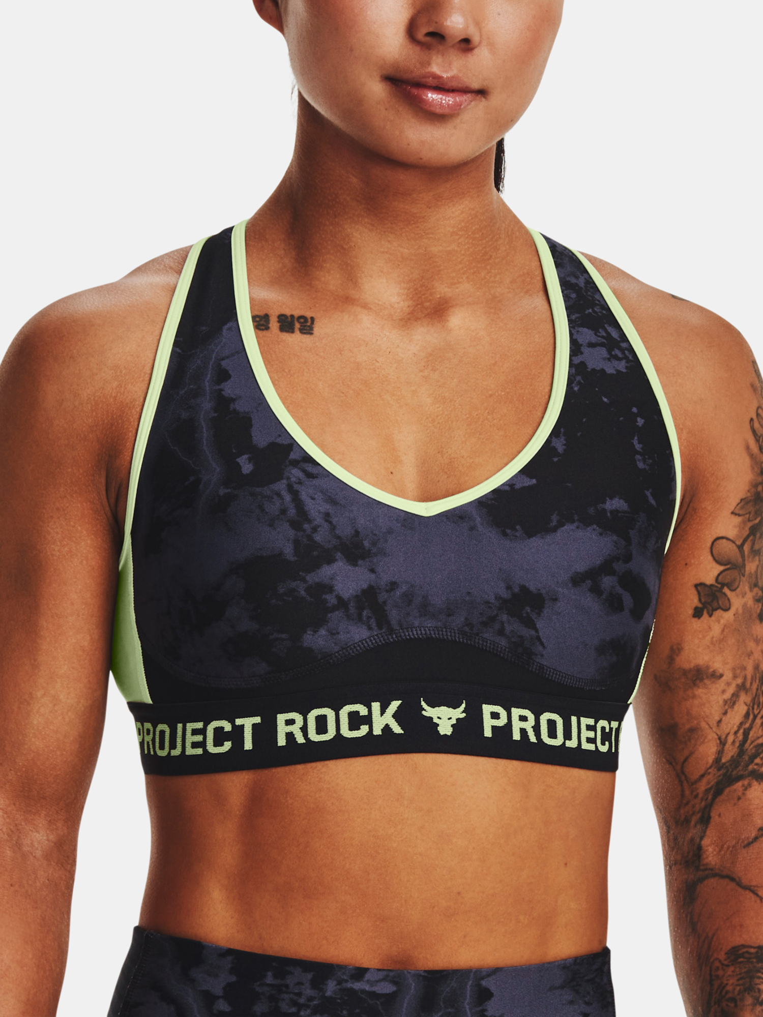 Černá sportovní podprsenka Under Armour UA Pjt Rck Crssbk Bra Print