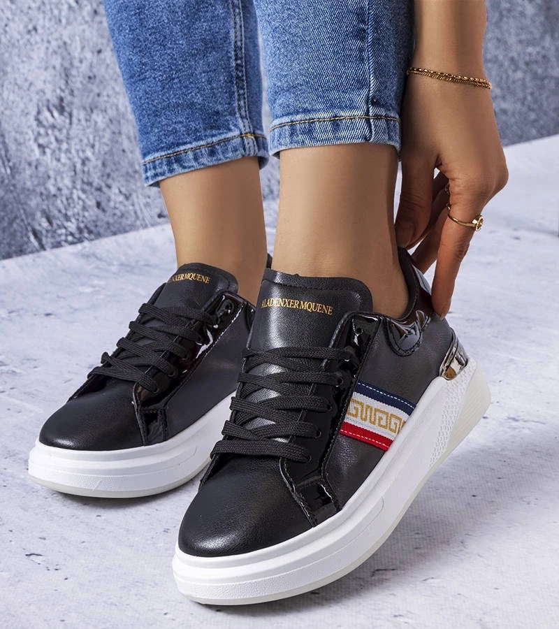 Gemre Pantofi negri cu inserții lăcuite Annot