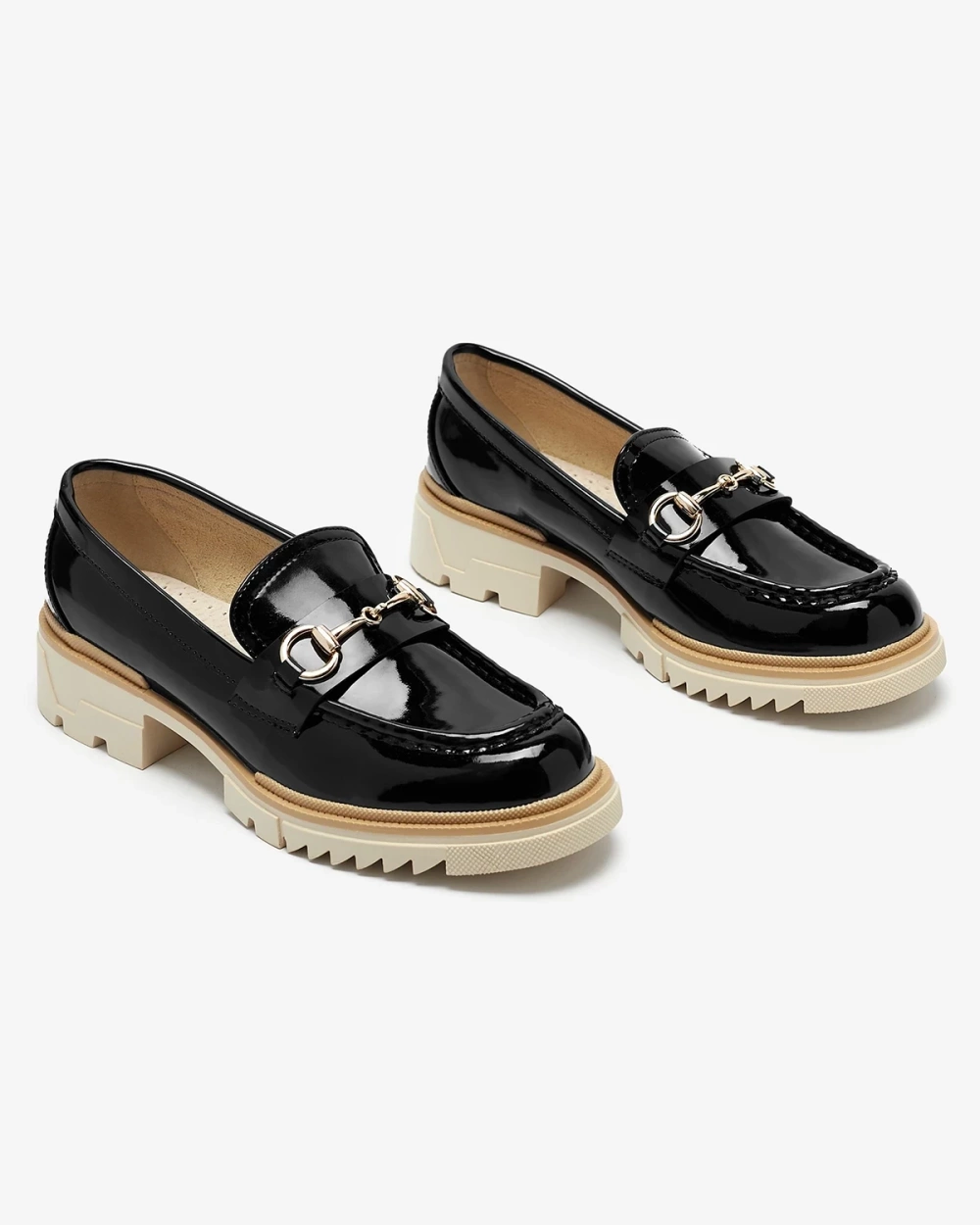 Resti Black lacquered women&#039;s moccasins with chain Soterra - Footwear