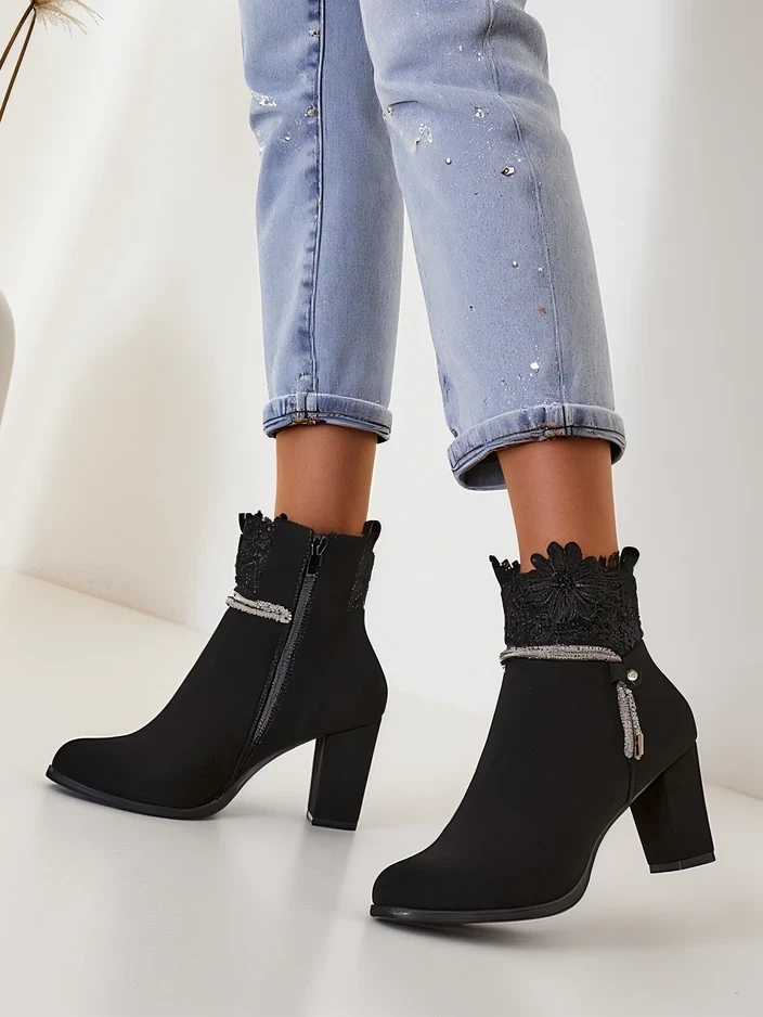 Resti Women&#039;s ankle boots Esilose