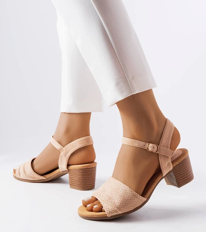 D/CEO Black sandals on a block heel Millo