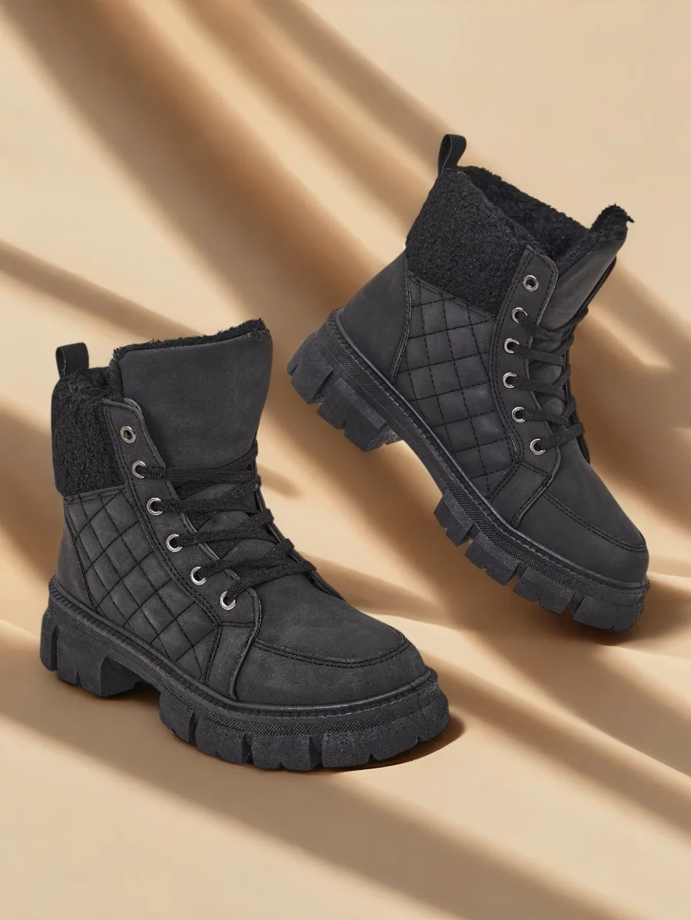 Resti Black women&#039;s insulated trapper boots Hogenaf