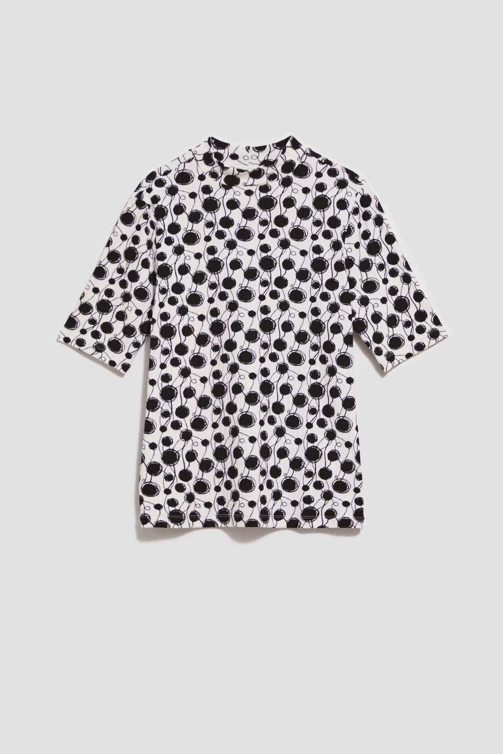 Patterned turtleneck blouse