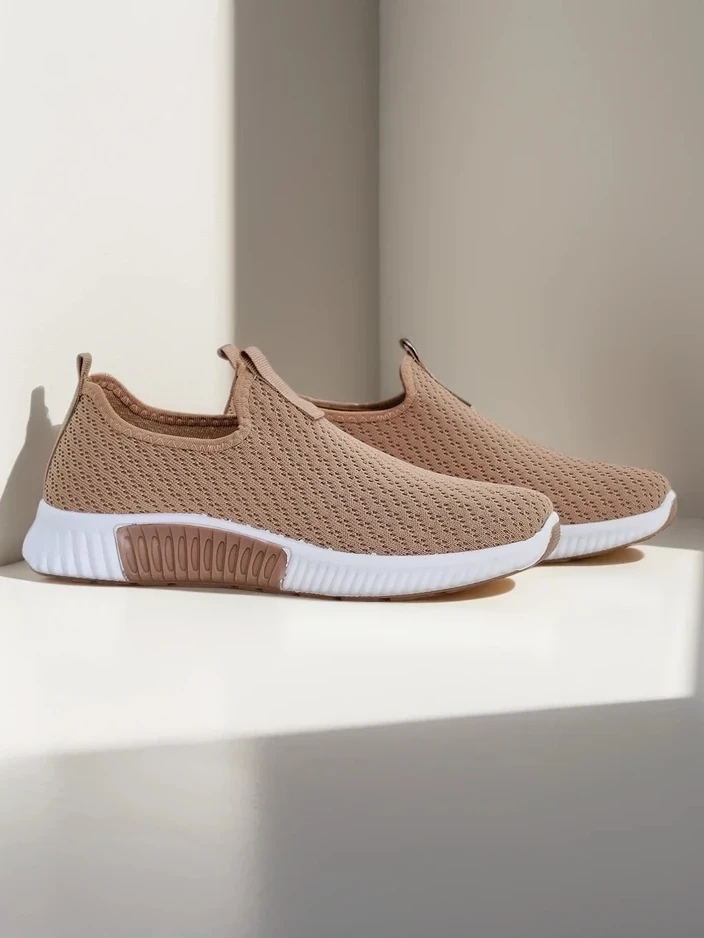 Resti Women's sports shoes made of material Agafia