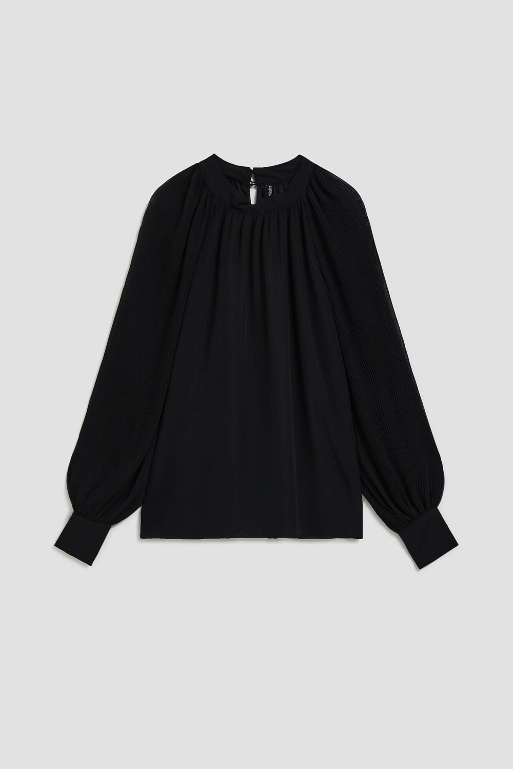 Marisse Shirt With Pleated Sleeves, Black