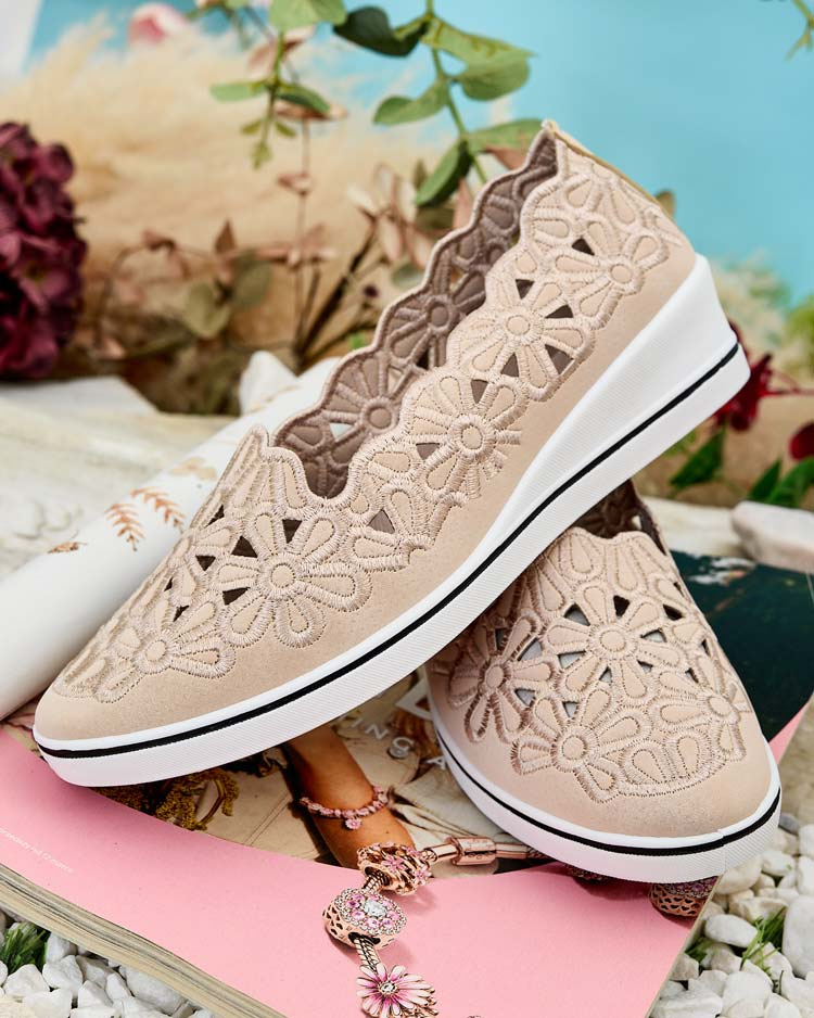 Resti Women's low-heeled half shoes Dellio