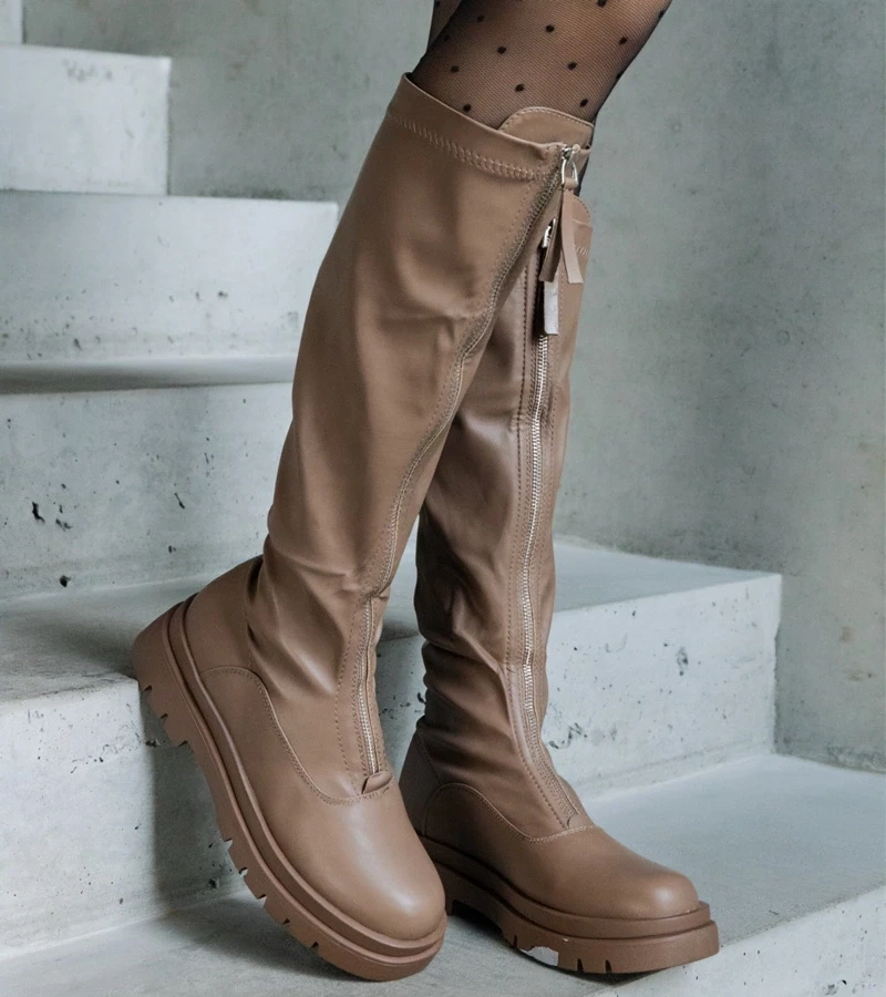 D/CEO Black insulated boots Castro