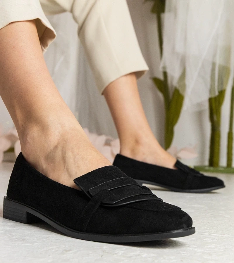 Gemre Pantofi clasici de damă negri din piele ecologică întoarsă Laiza