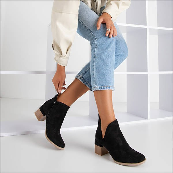 Resti Black womens ankle boots Jeneuer - Footwear