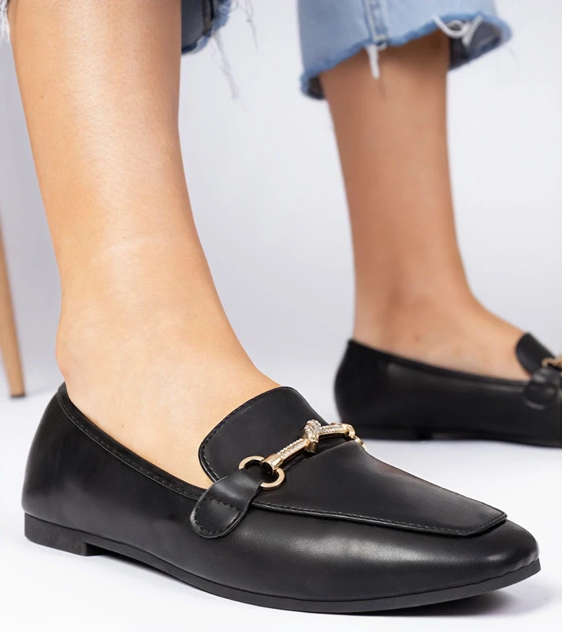 Gemre Pantofi eleganți negri cu ornament auriu și pietre Kalisa