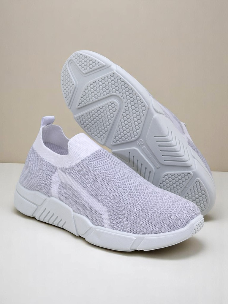 Resti Women's slip-on fabric sports shoes Vena