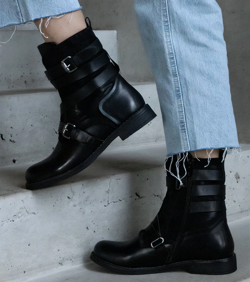 Gemre Botine negre călduroase cu talpă plată din materiale combinate Verta