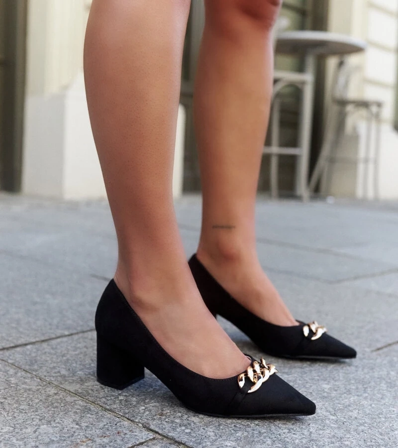 D/CEO Silver pumps Lepley