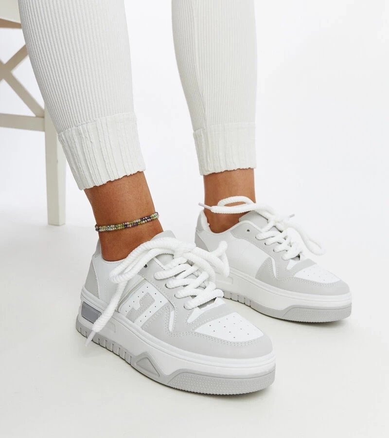 D/CEO White trainers Justar