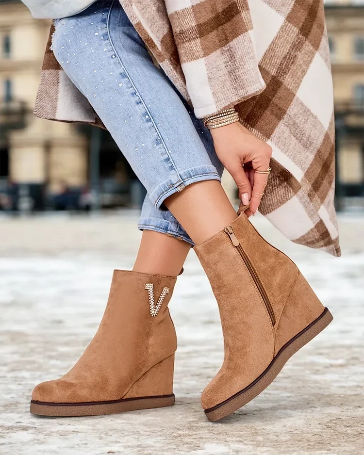 Resti Nerias women's boots on heels