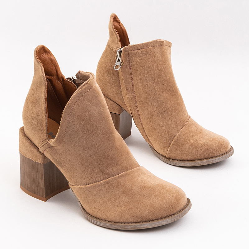 Resti Light brown women&#039;s boots with cutouts Plinara - Footwear
