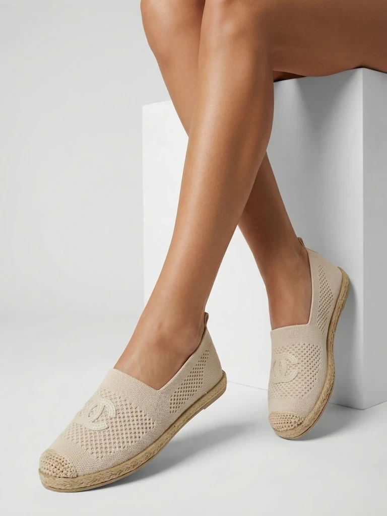 Дамски обувки без връзки с ютена подметка