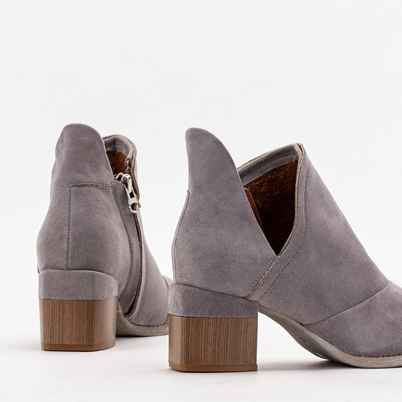 Resti Gray women&#039;s insulated boots on the Karela post - Footwear