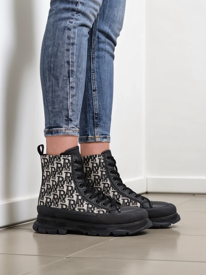 Resti Women's ankle boots with print Zoriof