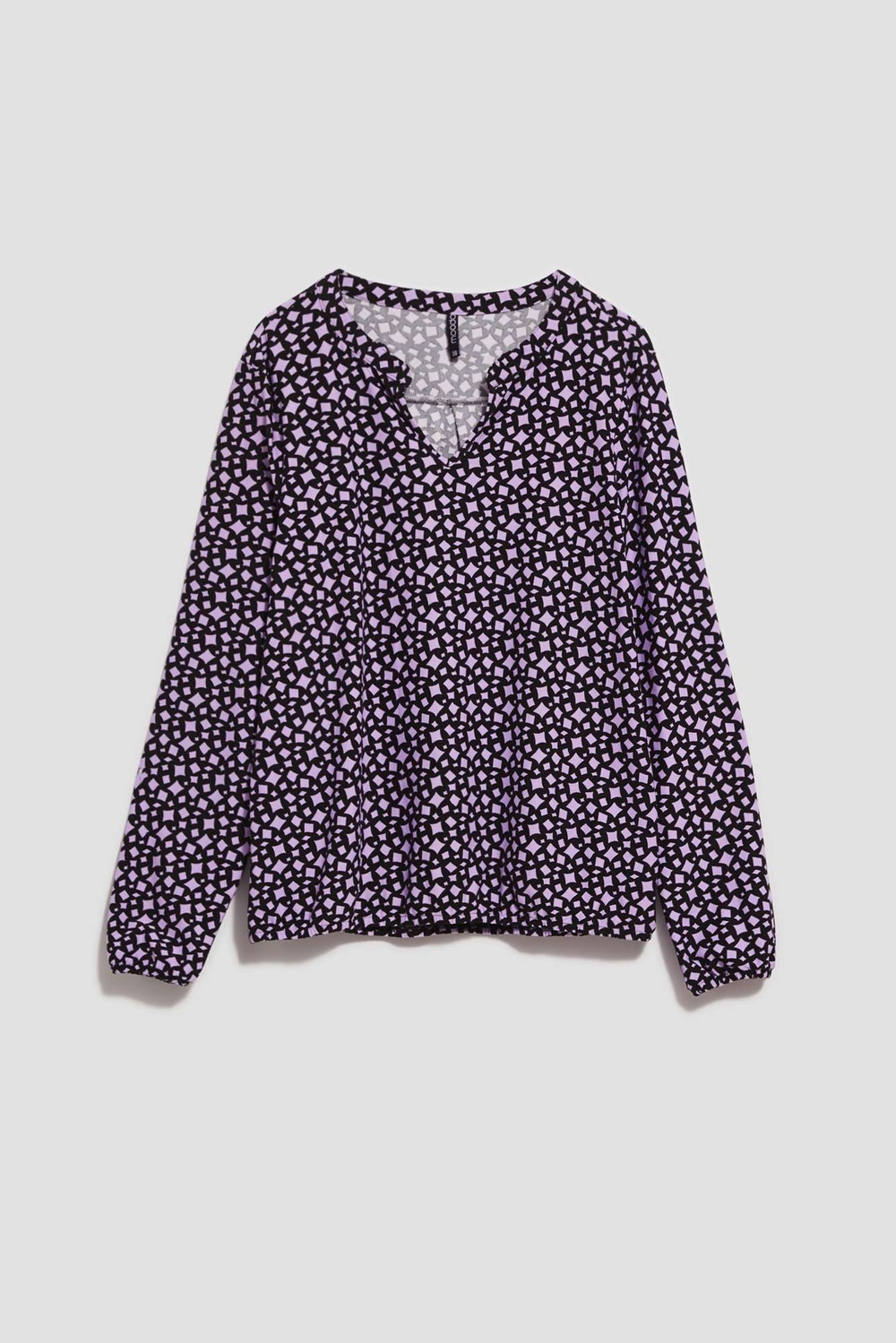 Marisse Patterned V-Neck Blouse In Lavender