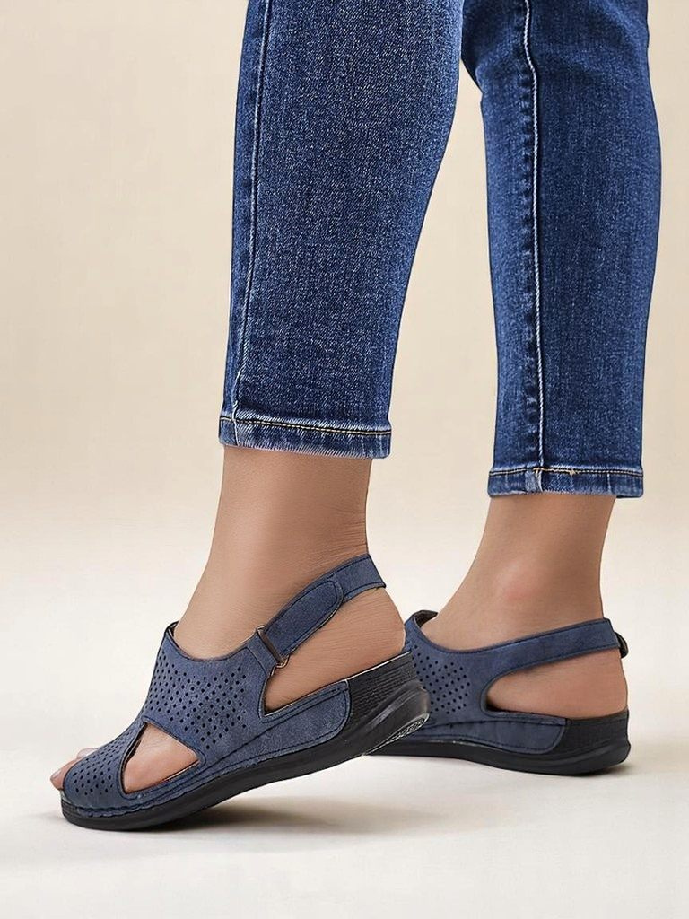 Resti women’s cut-out sandals Leminni