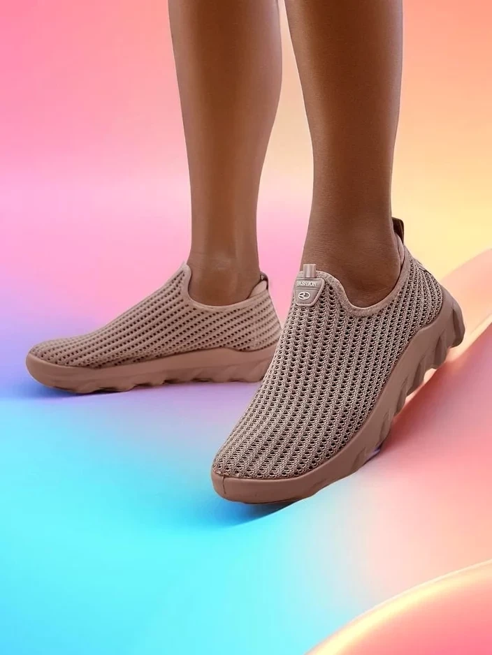 Resti Women&#039;s Slip-On Fabric Sneakers Erra