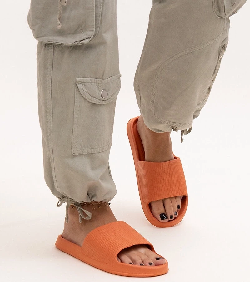 D/CEO Black sandals on a block heel Millo