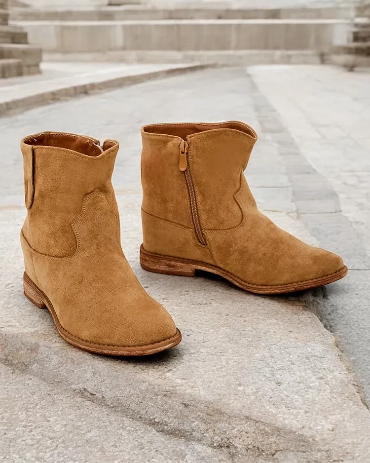 Resti Brown ankle boots with cowboy style on covered wedge Patorias