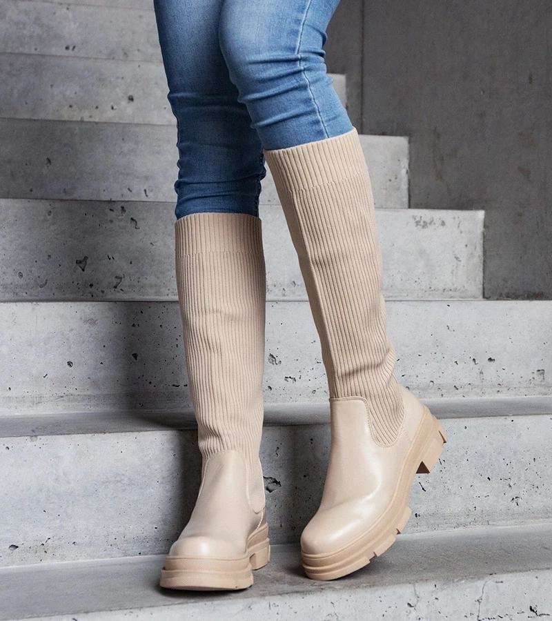 D/CEO Black insulated boots Castro