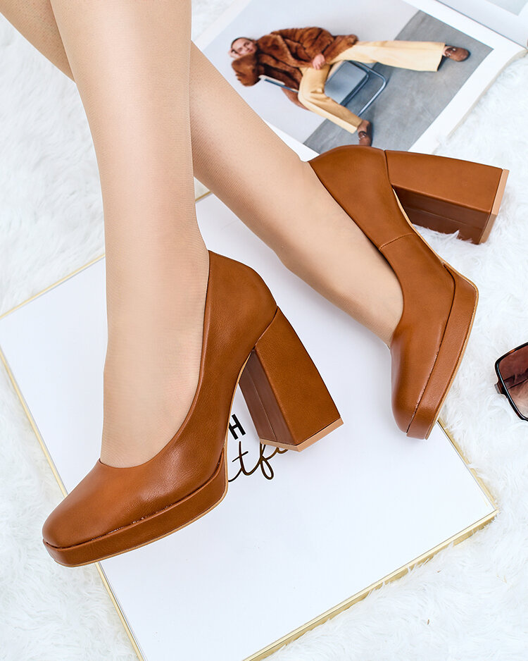 Resti Women's high post Cellcas pumps